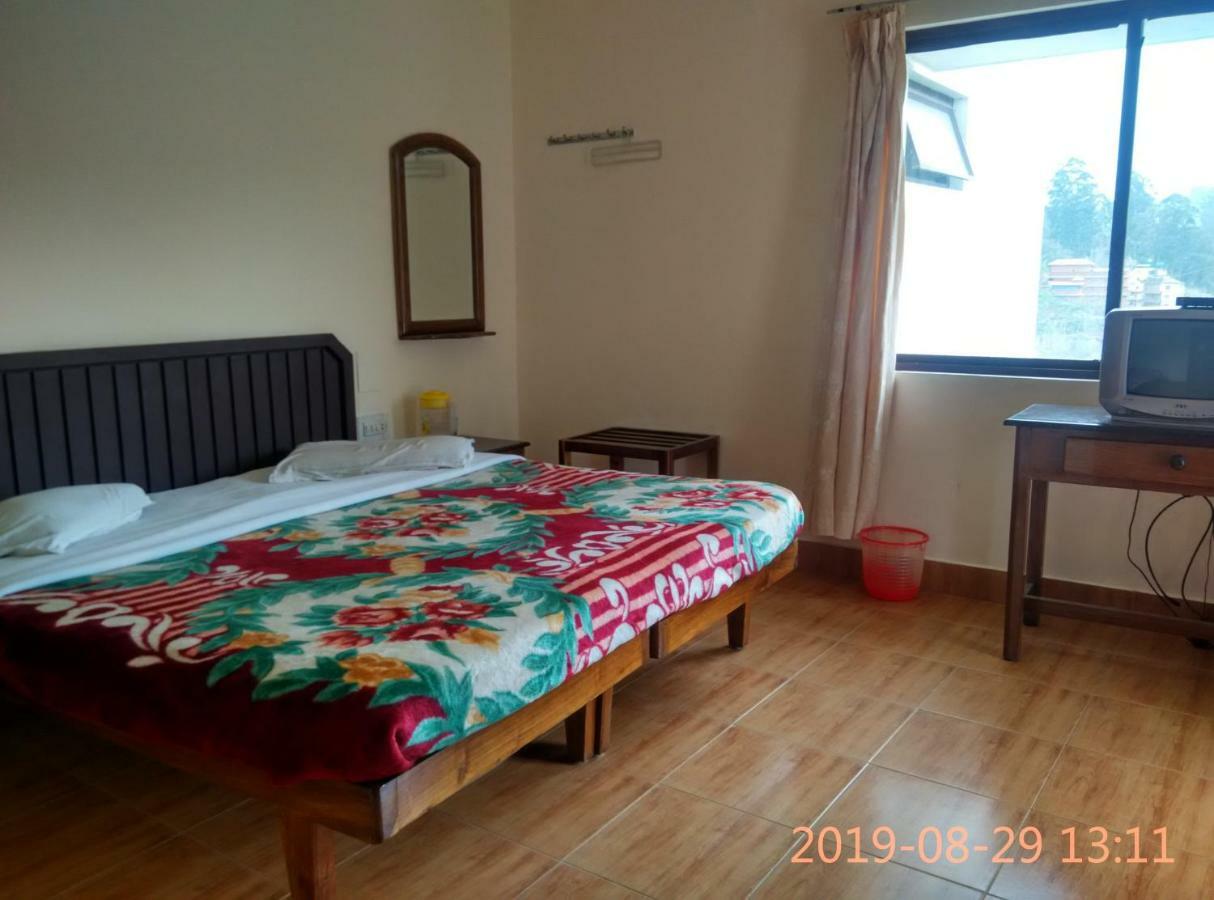 Poopada Hotel Munnar Exterior photo